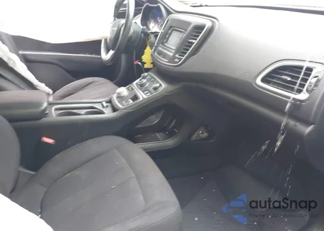 2015 Chrysler 200 Limited z USA, uszkodzony, nr VIN 1C3CCCAB9FN535883